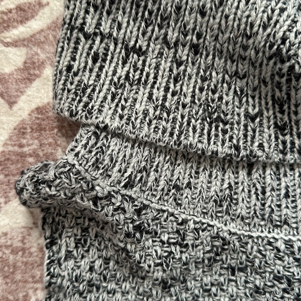 bebe sweater - Picture 4 of 4